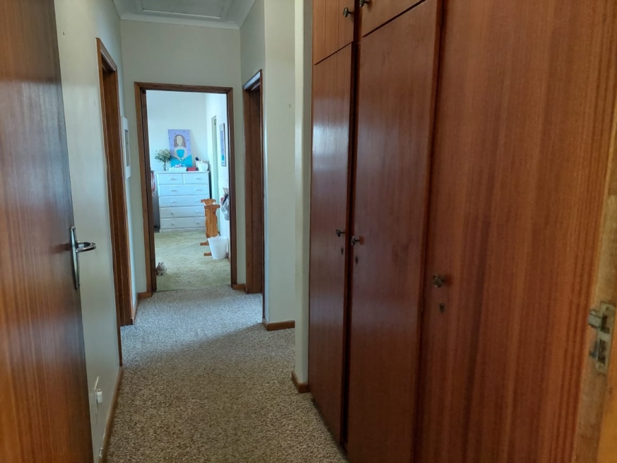 3 Bedroom Property for Sale in Hartenbos Central Western Cape